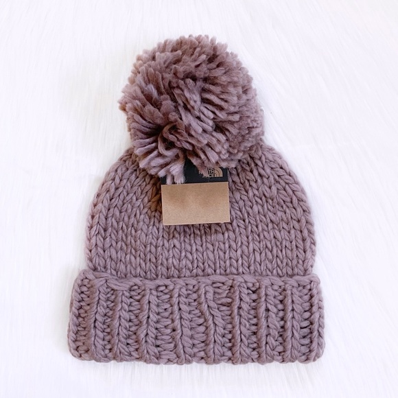 The North Face Women’s Coziest Hand Knit Beanie - Picture 4 of 7